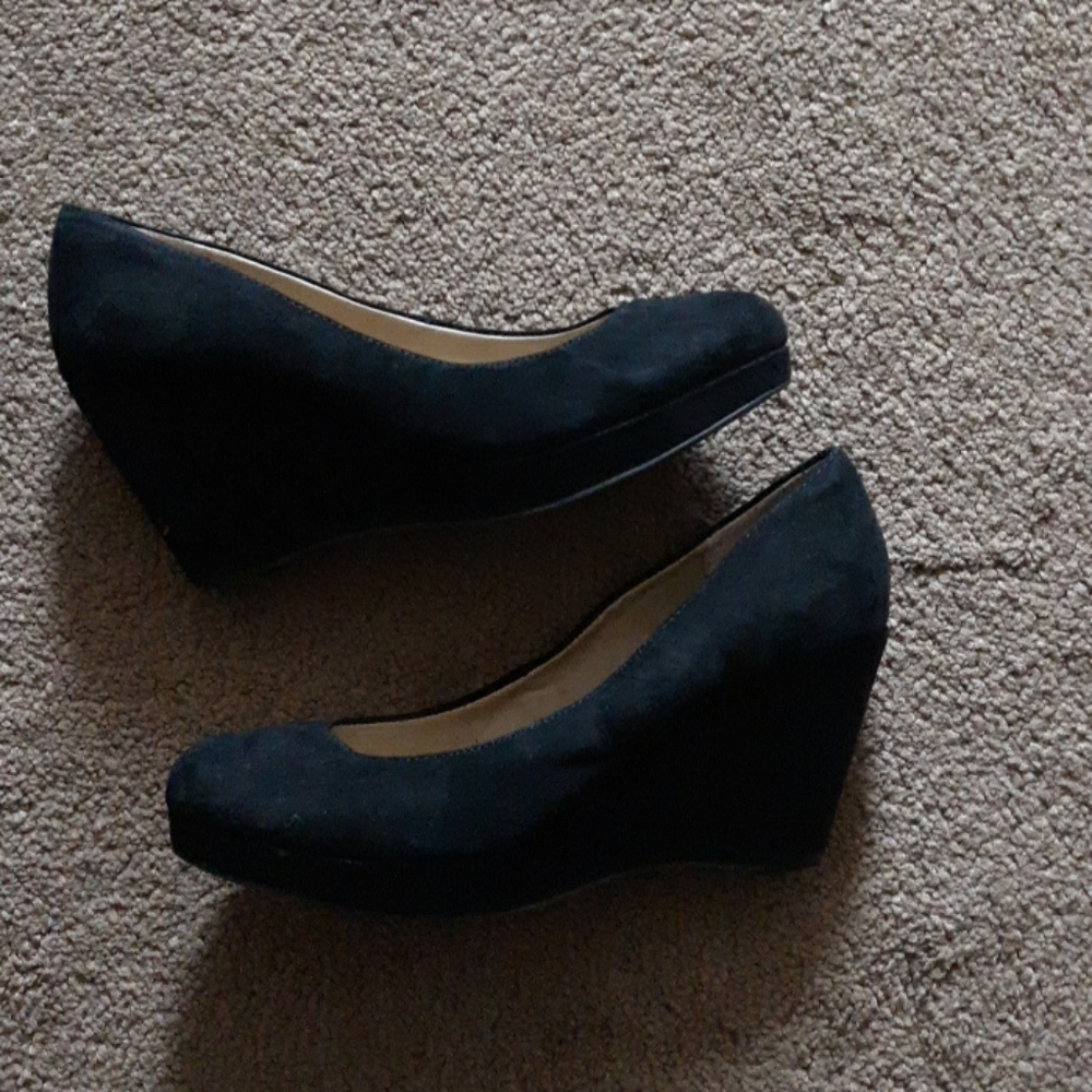 Wedge heels